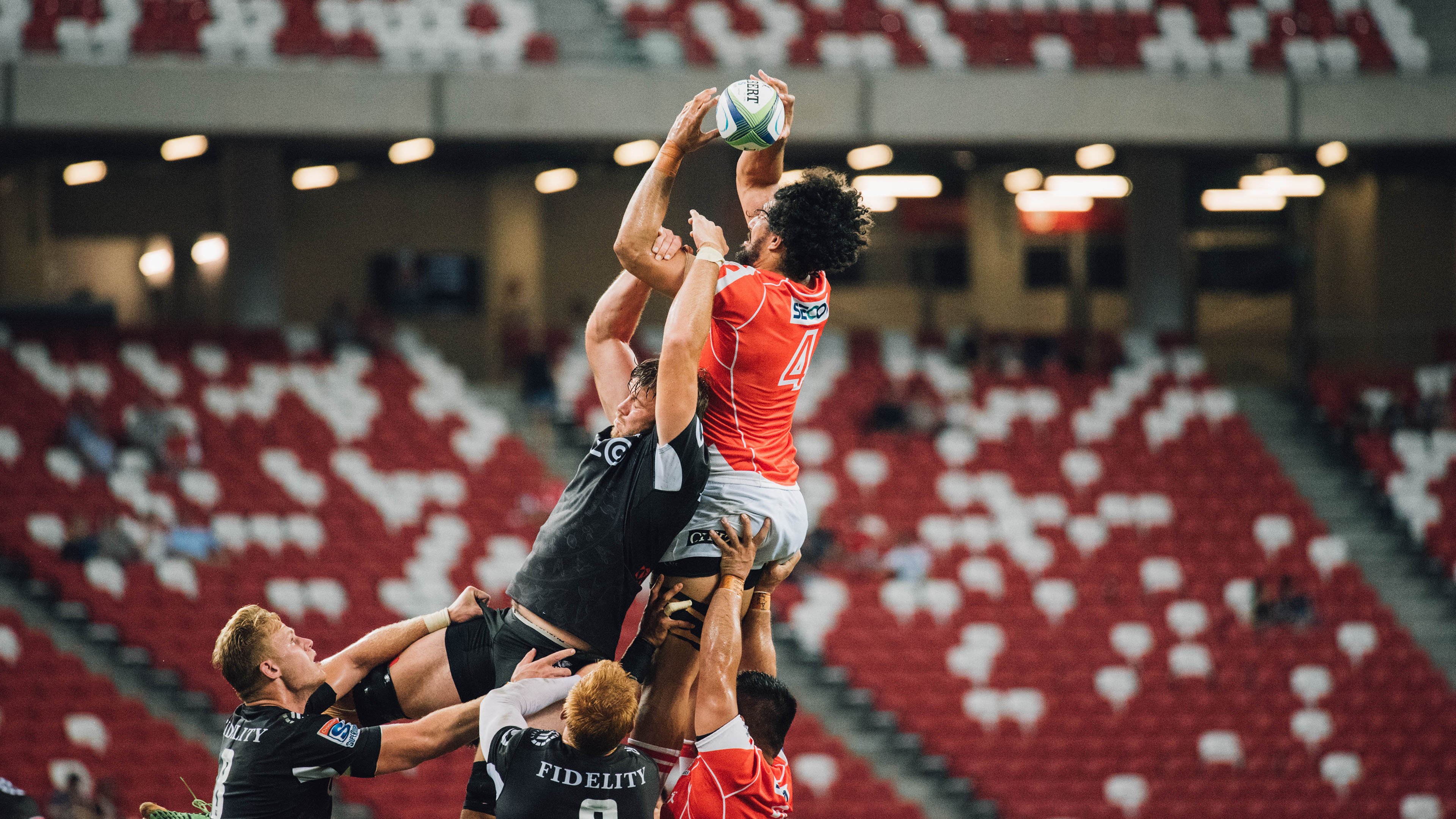 队友尹航称赞樊振东反手神准，信心满满，樊振东的反手